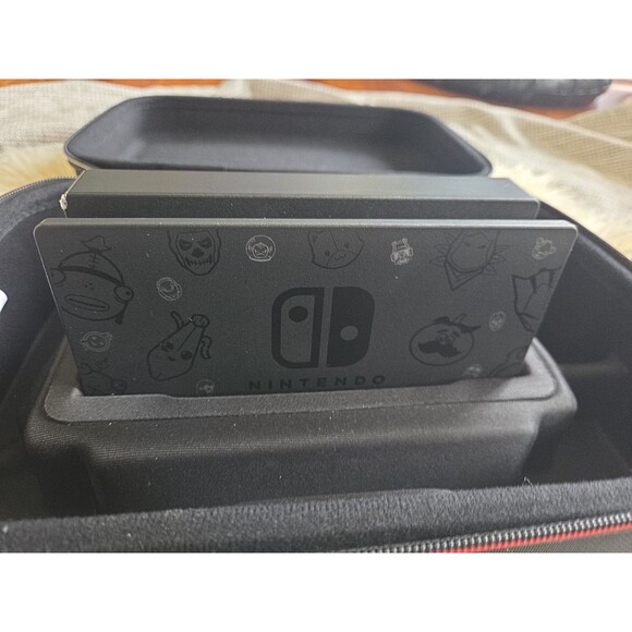 RDS Nintendo Switch Game Traveler Deluxe System Case Black Hard Shell - Picture 8 of 8